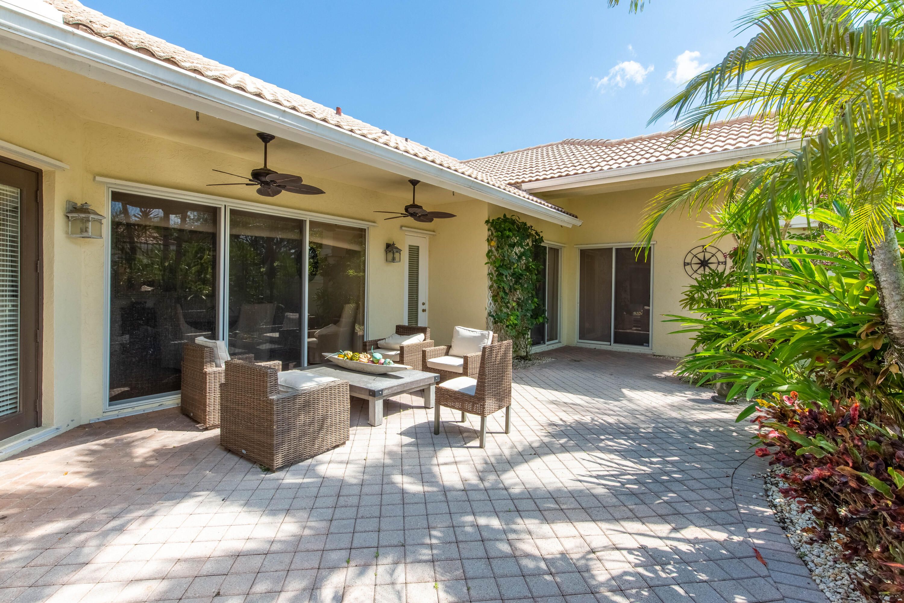 Properties 2711 Twin Oaks Way