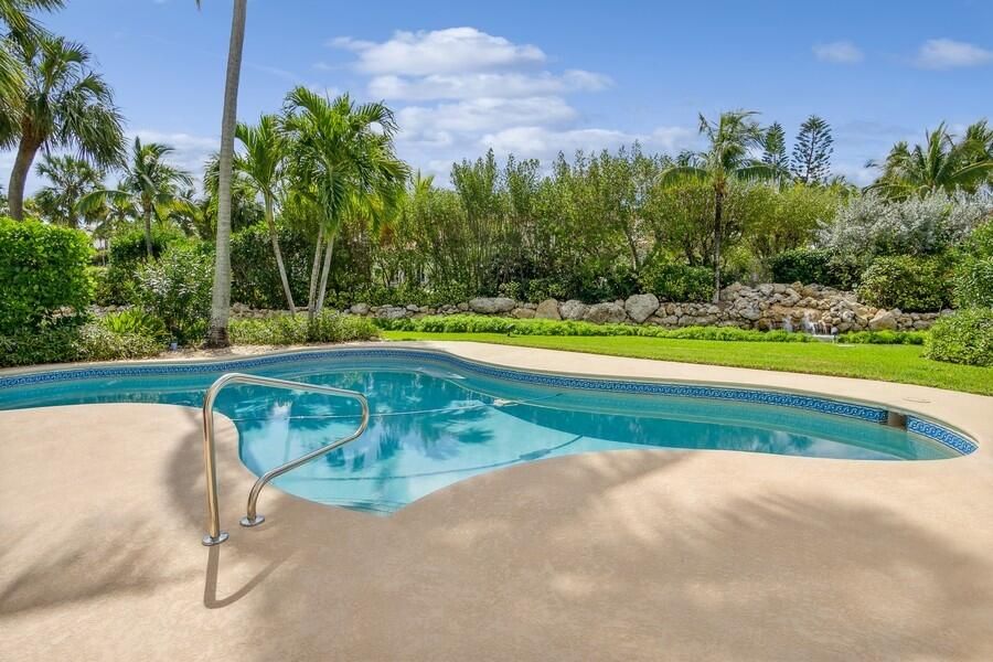2866 SE Dune Drive