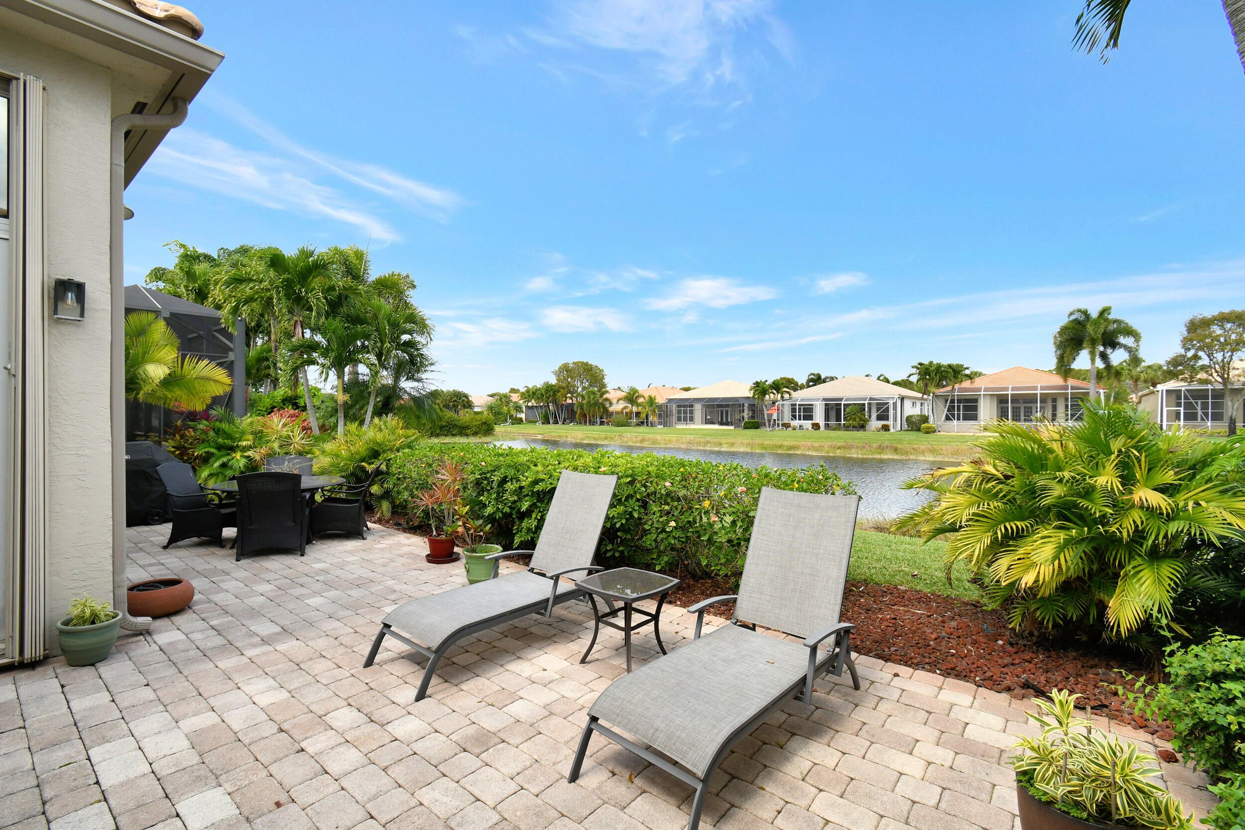 Properties 9747 Via Grandezza W