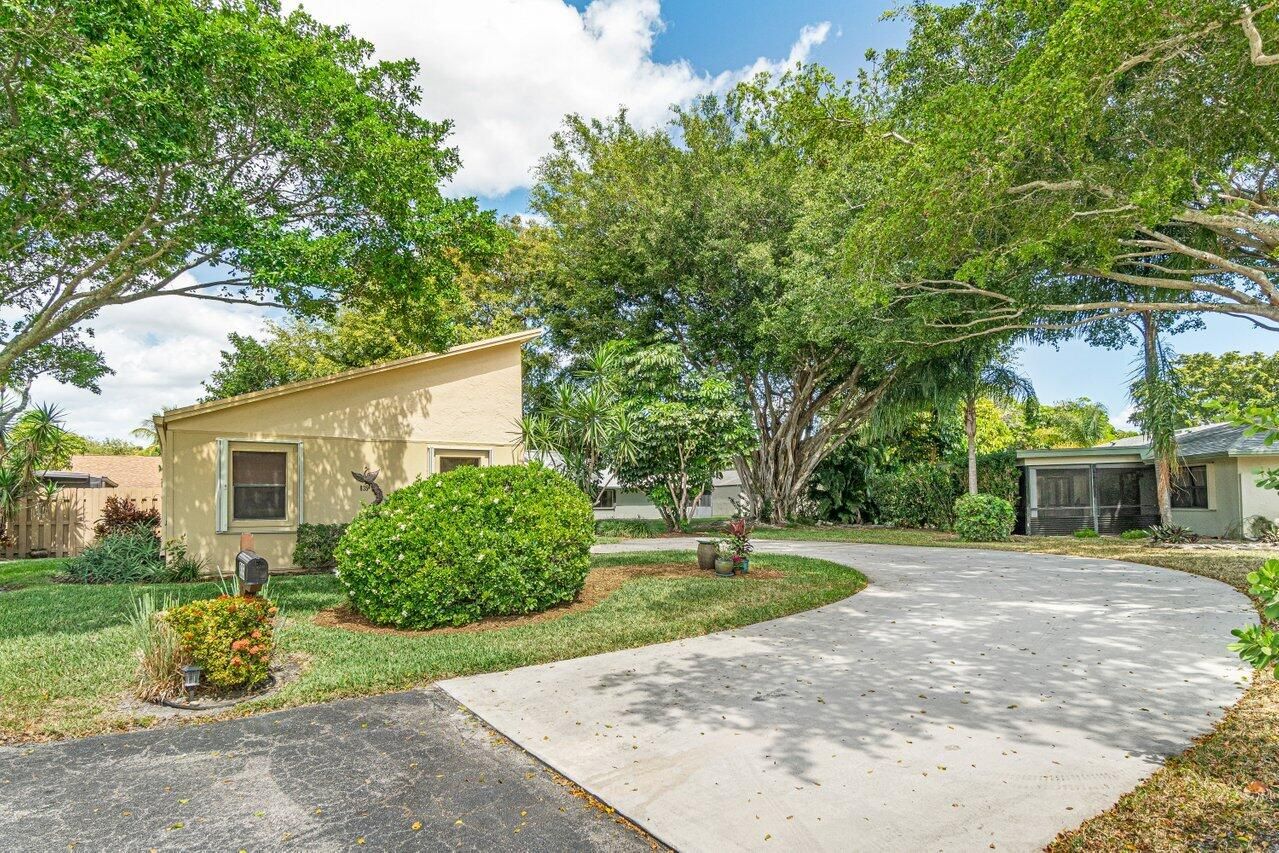 835 NW 25th Avenue