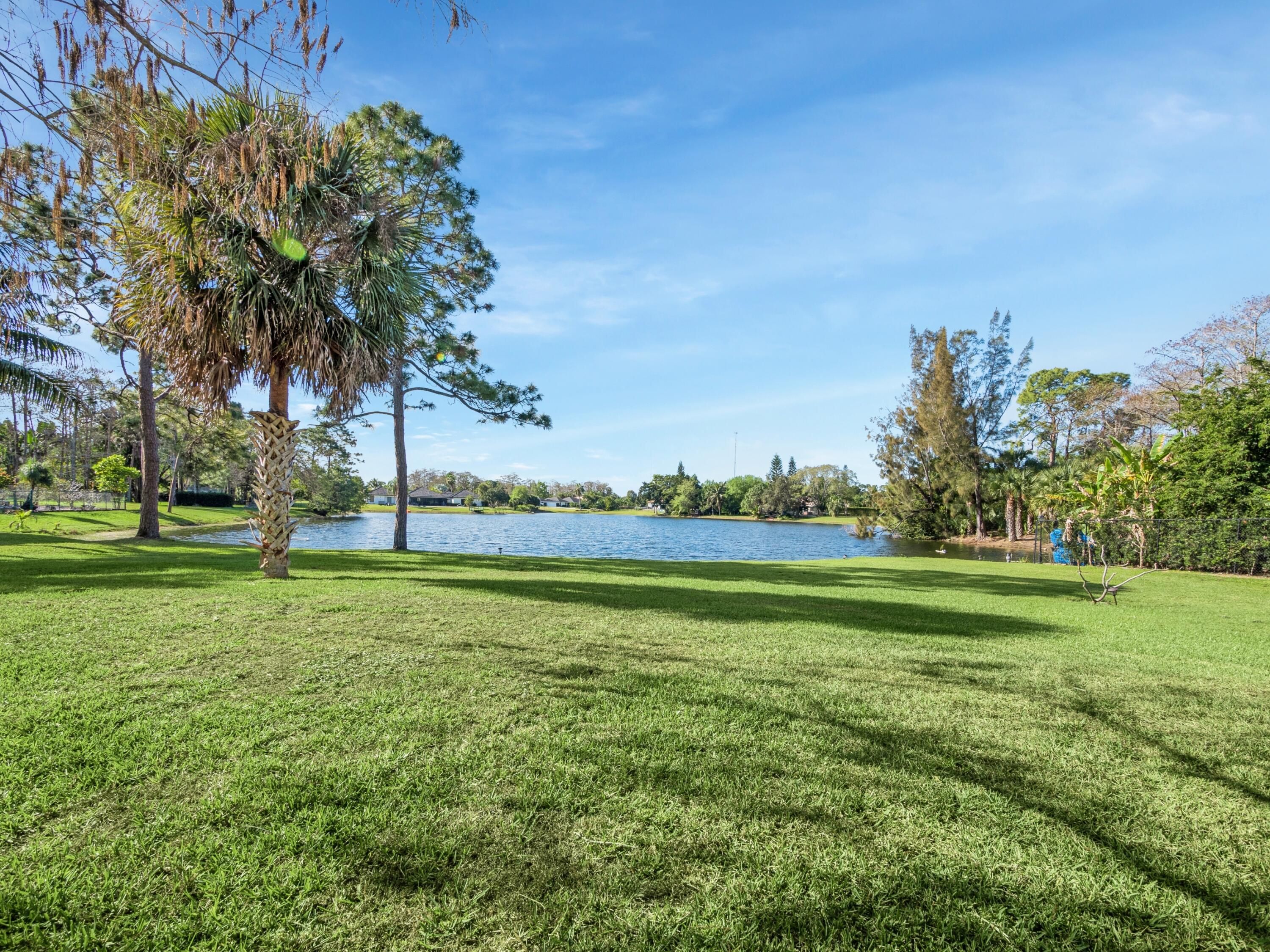 4693 Fox View Place