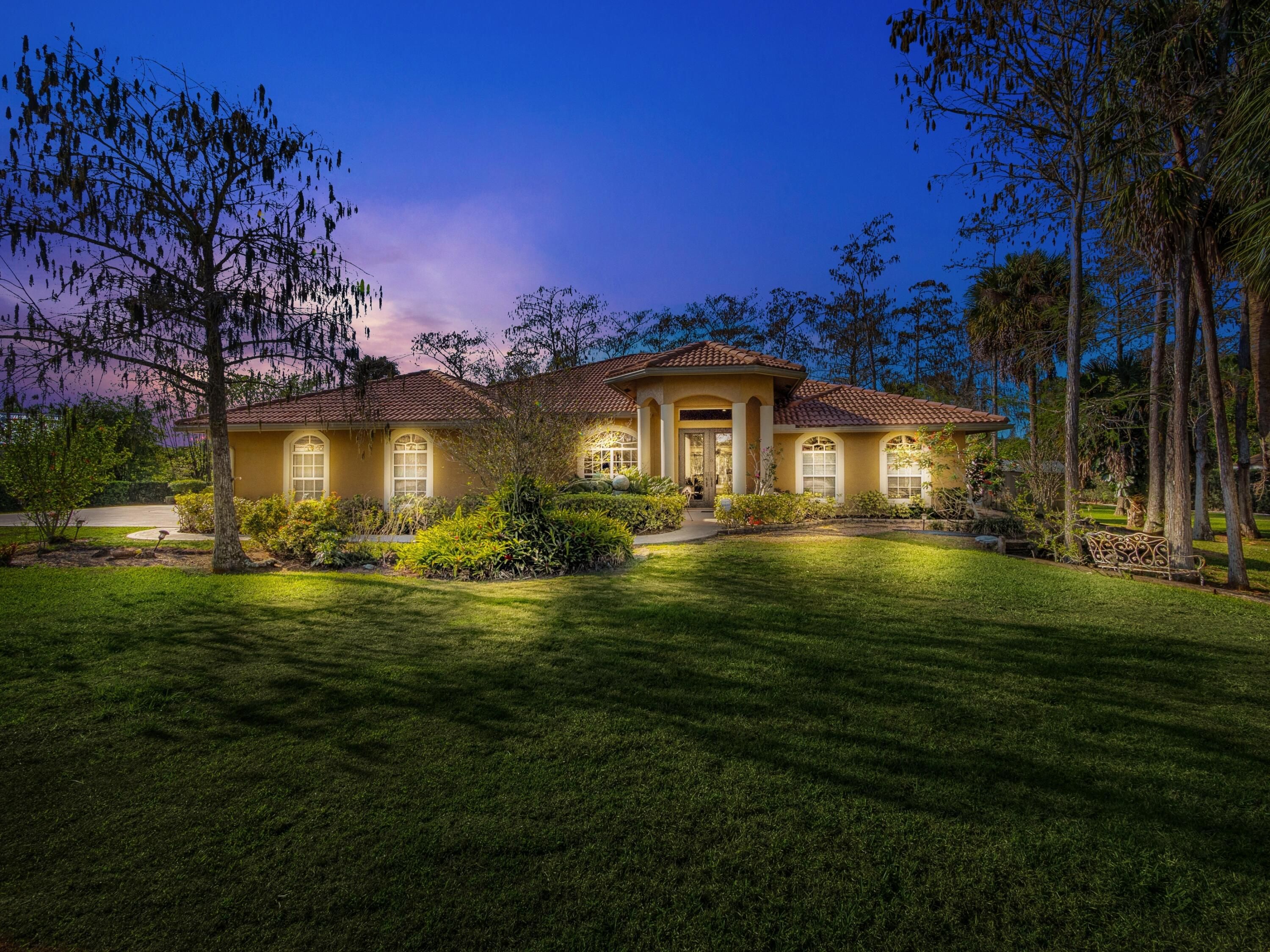4693 Fox View Place