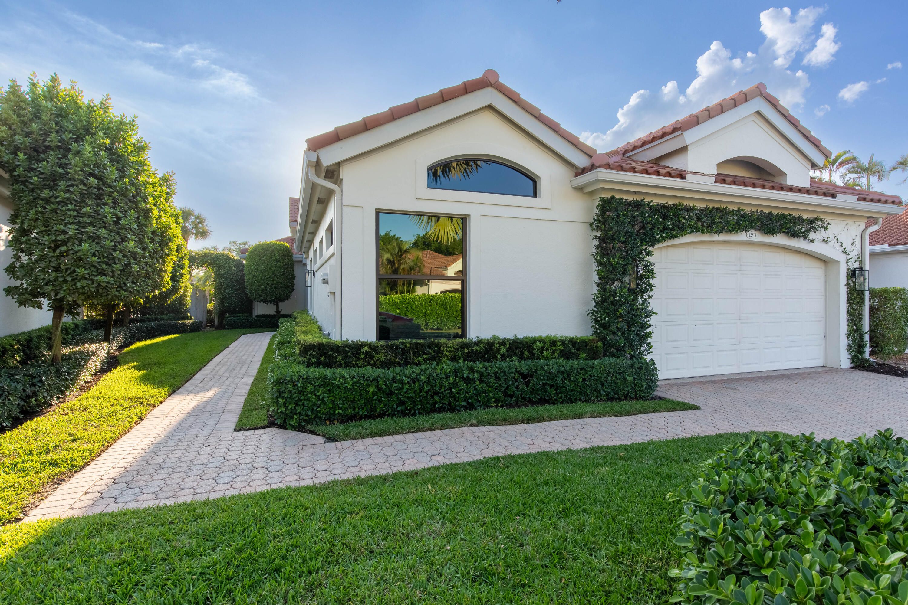 12618 Mallet Circle