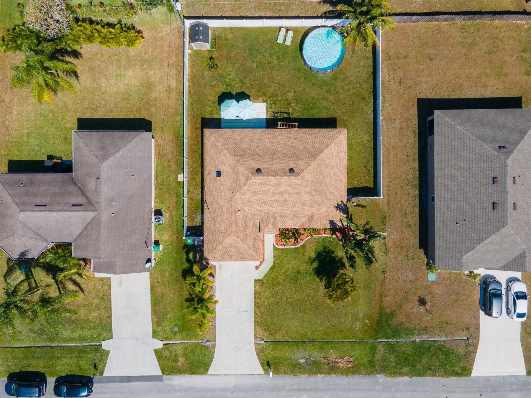 451 NW Raymond Lane