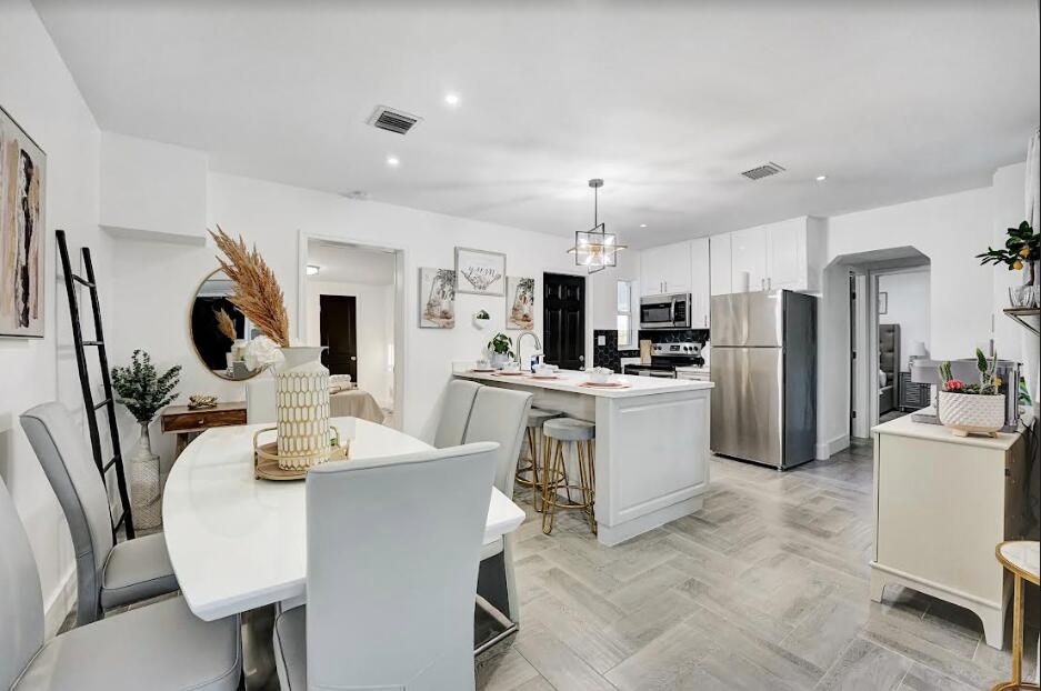 2523 Mckinley