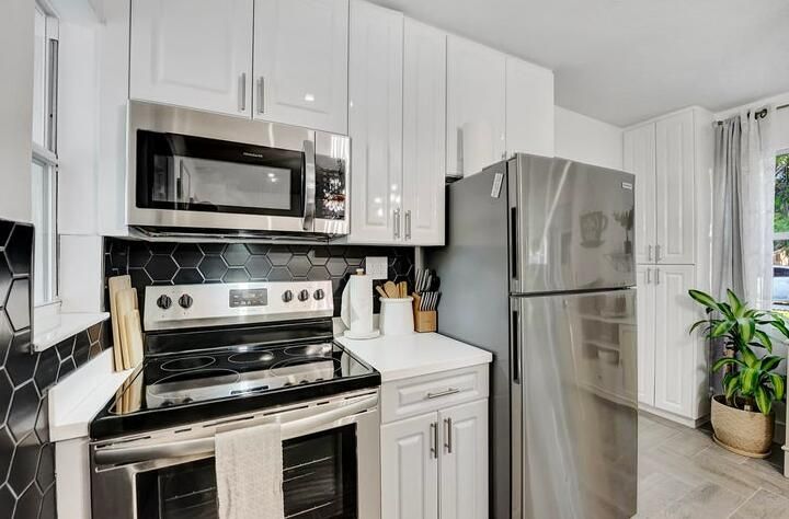 2523 Mckinley