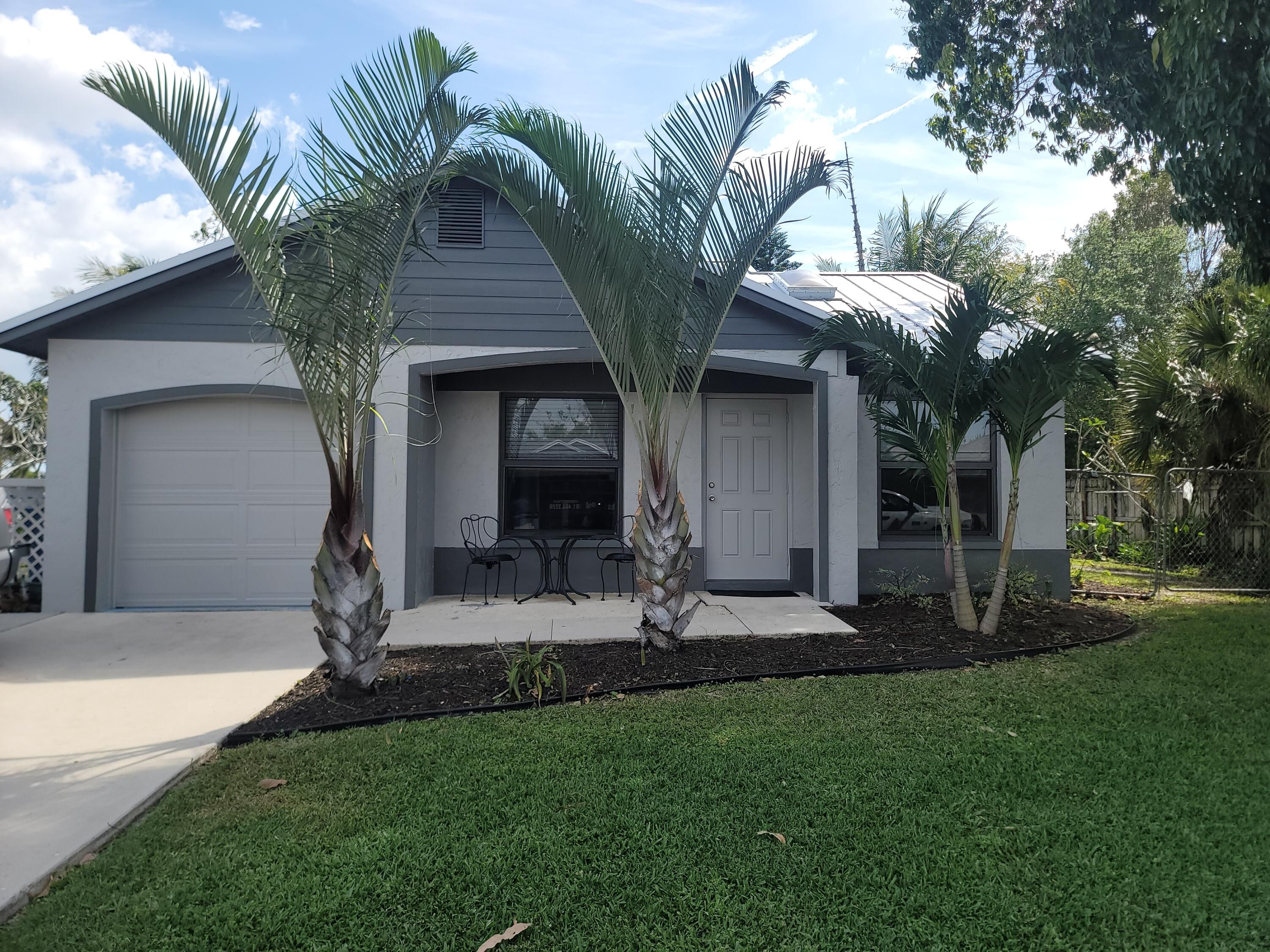 Properties 10834 Dalmany Way