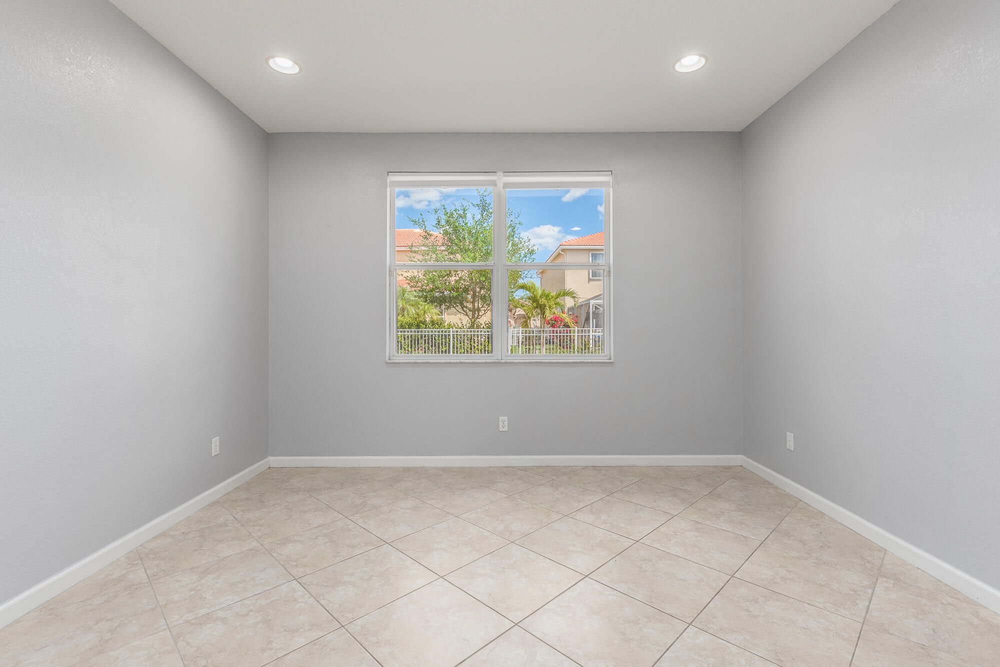 1379 NW Leonardo Circle