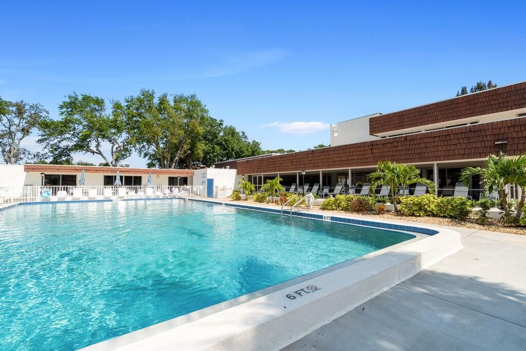 1225 NW 21st Street