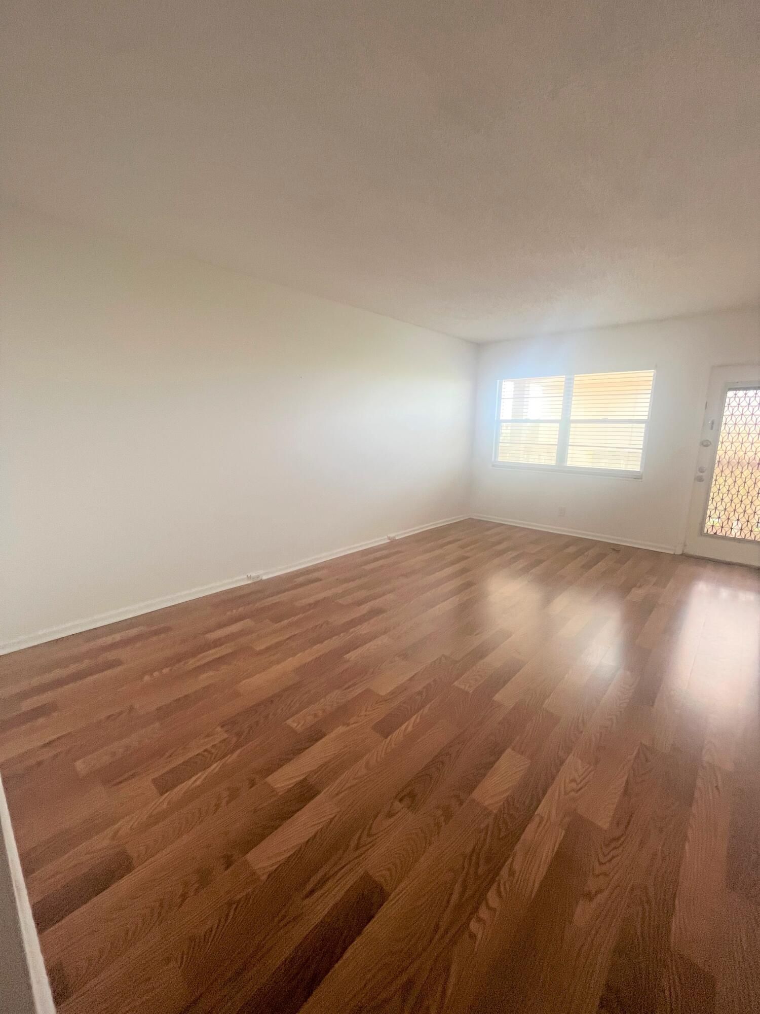 4055 Newcastle C