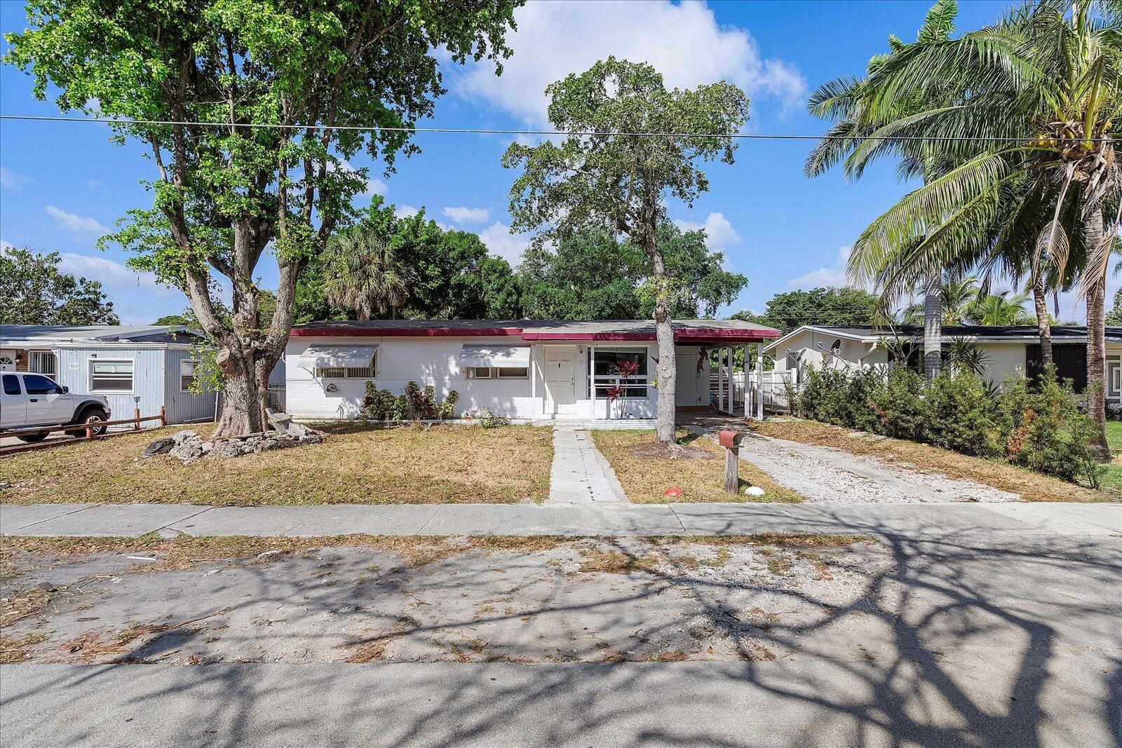 1025 SW 22nd Terrace