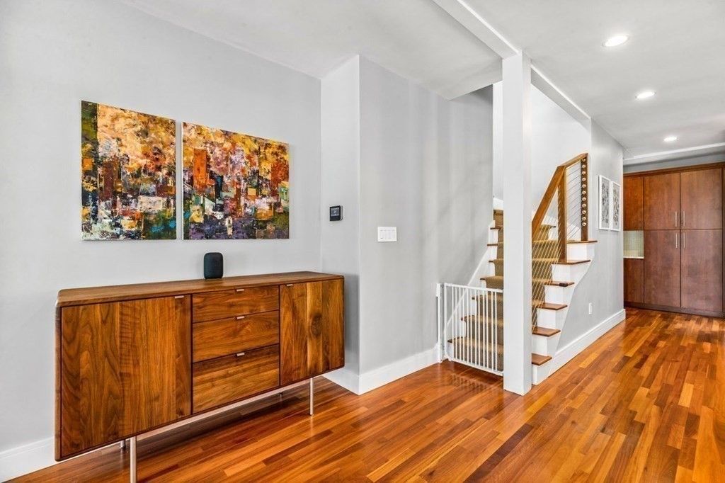 80 Summit Ave