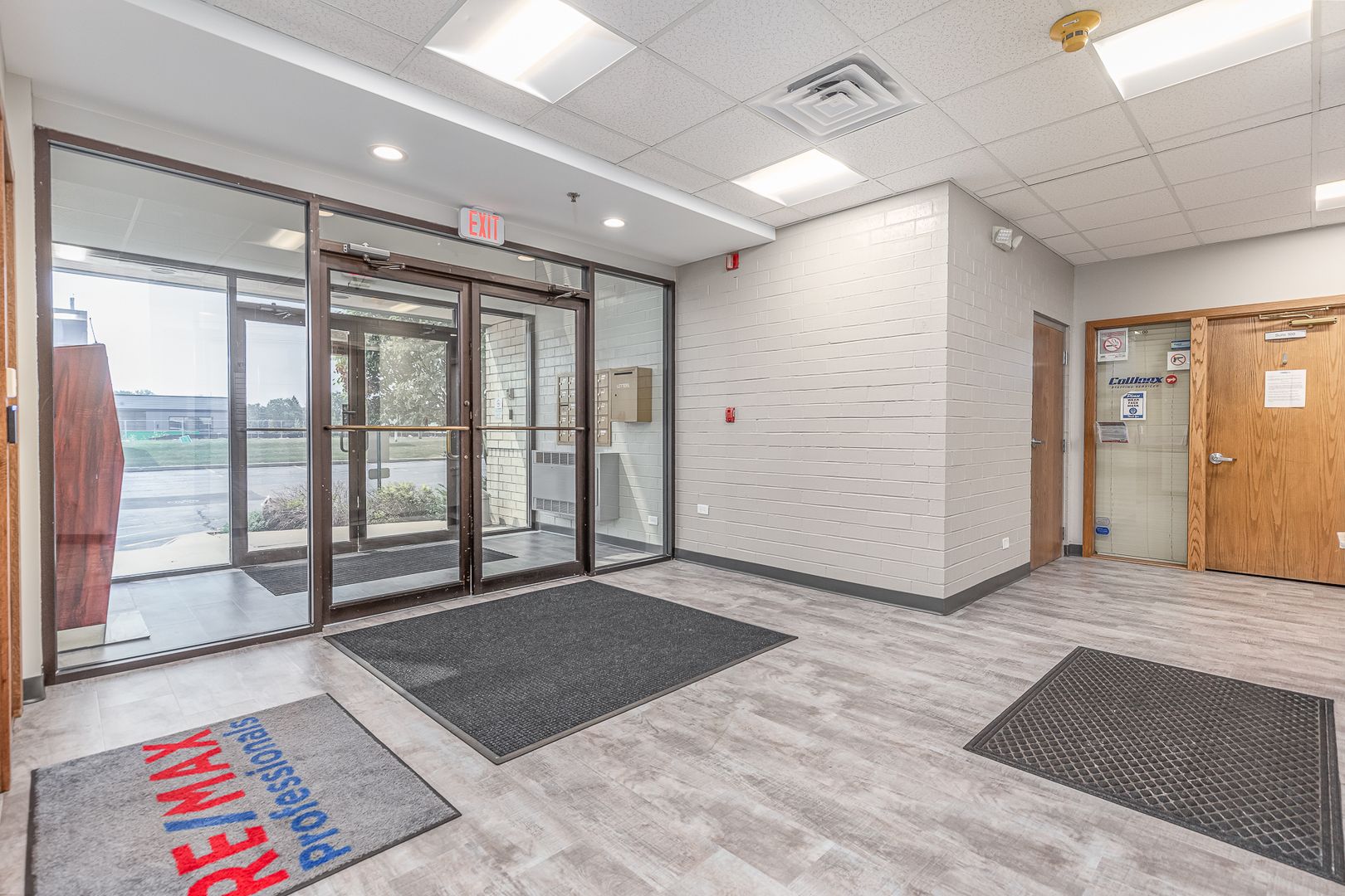 440 W Boughton Road