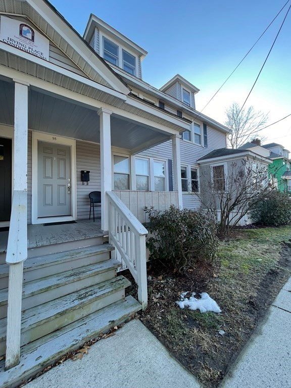 98 Everett