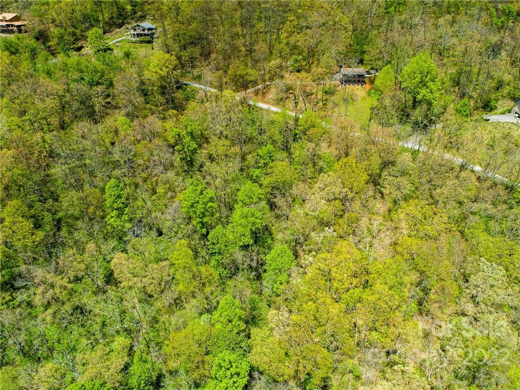 00 Tuckaway Road