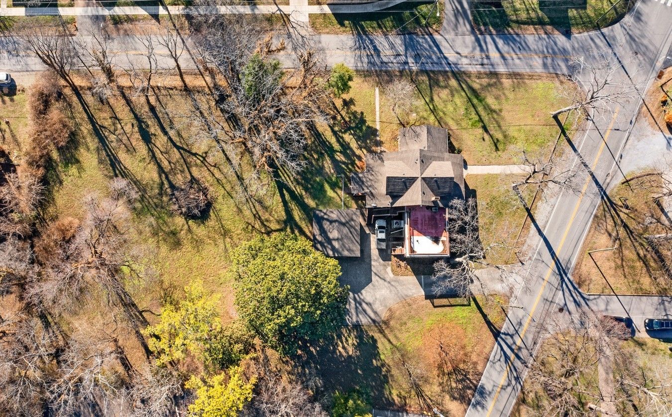 3850 Granny White Pike