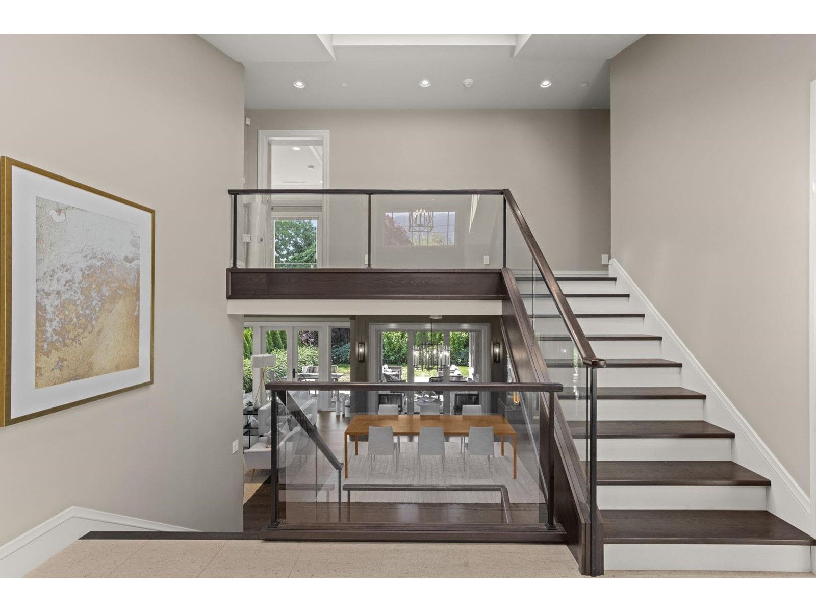 2566 MARINE DRIVE