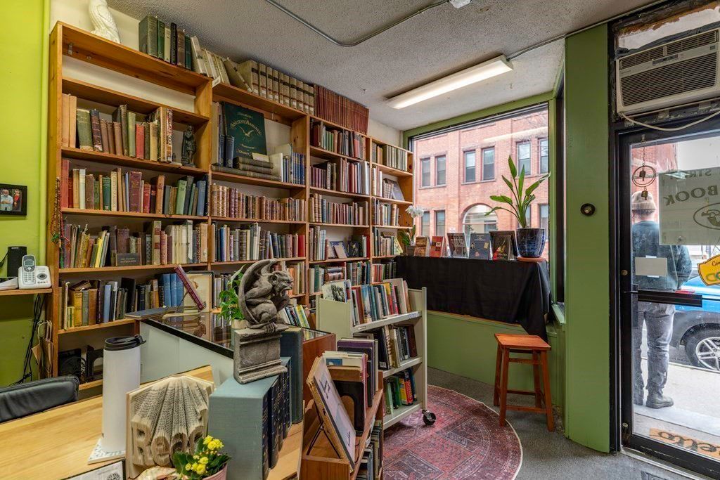 17-25 Market St