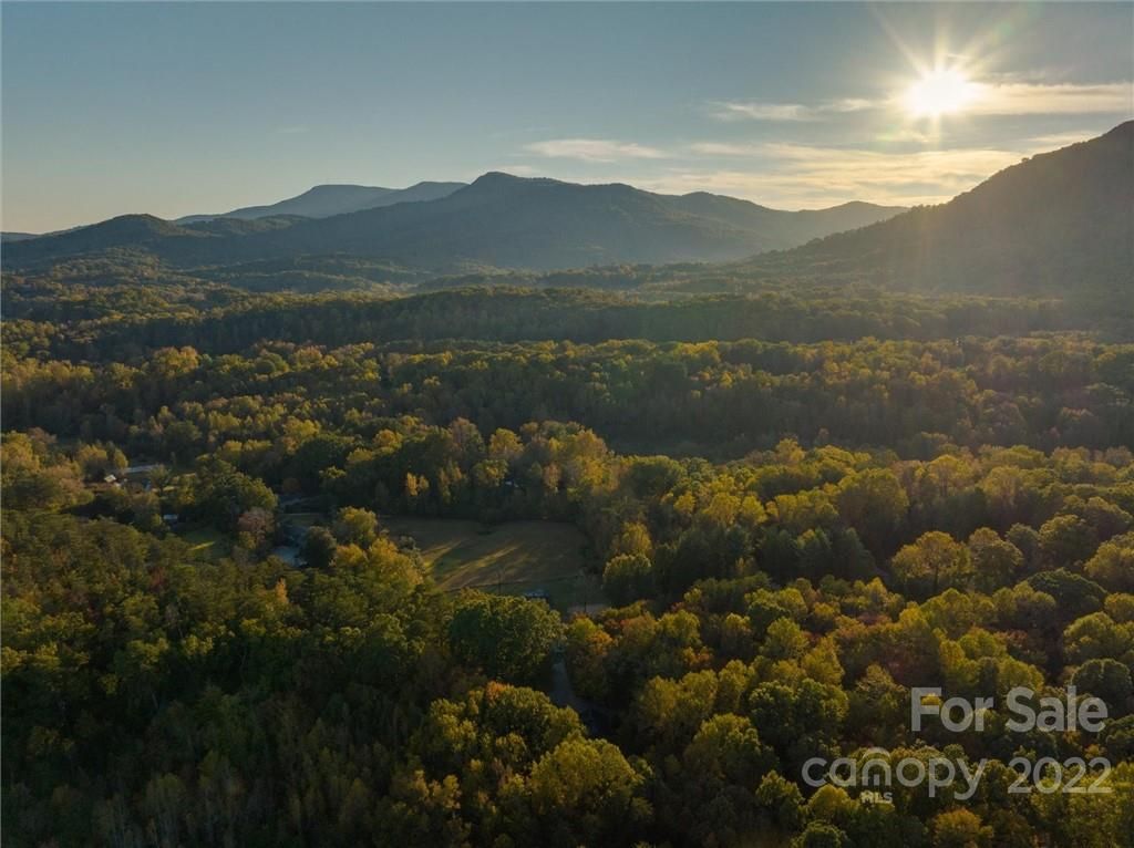 979 Howard Gap Road