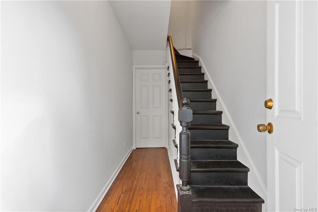 225 Maple Avenue