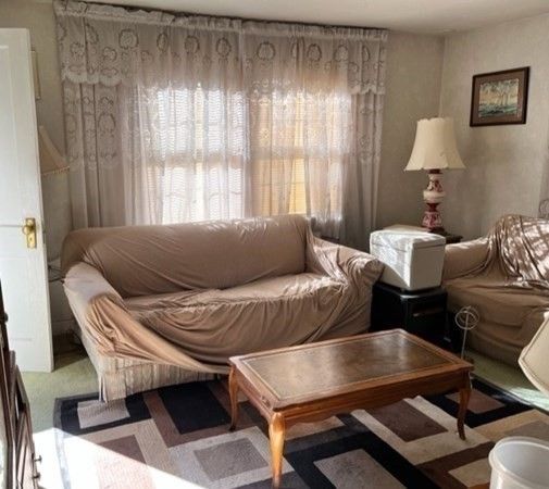 68 Reservoir Rd