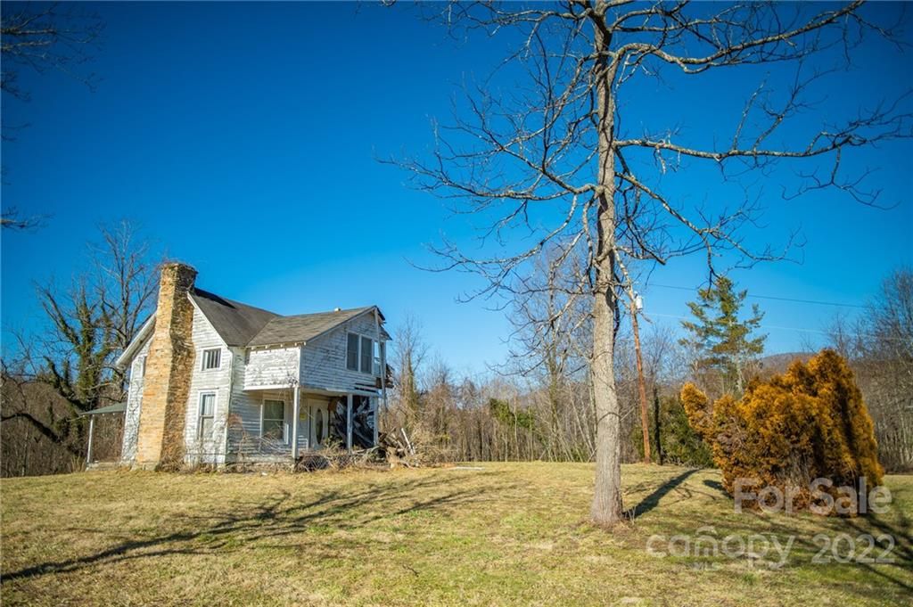 1559 Slick Rock Road