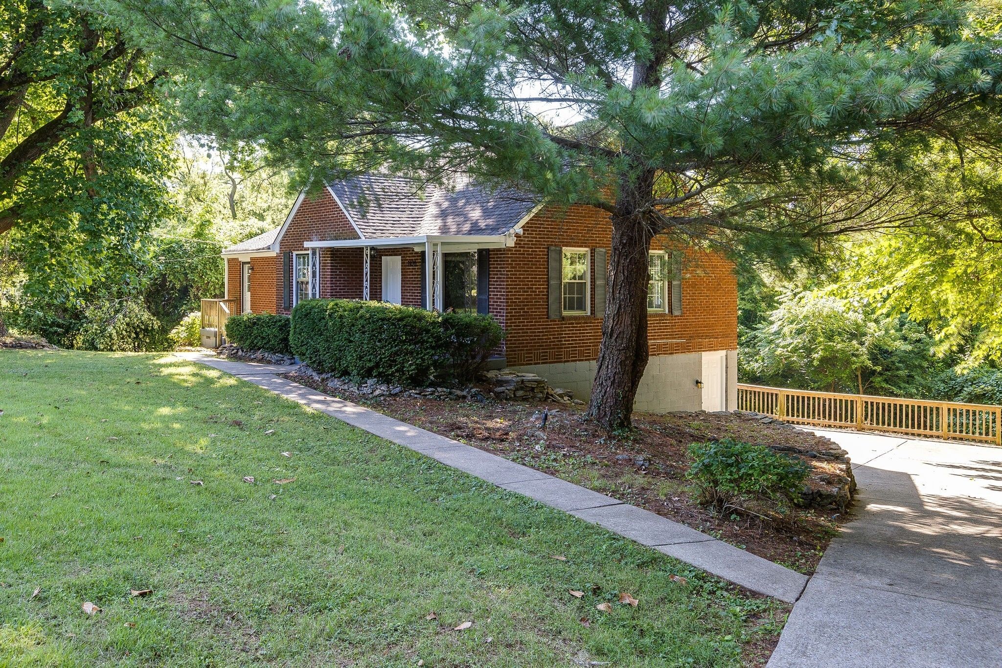 2820 Mashburn Rd
