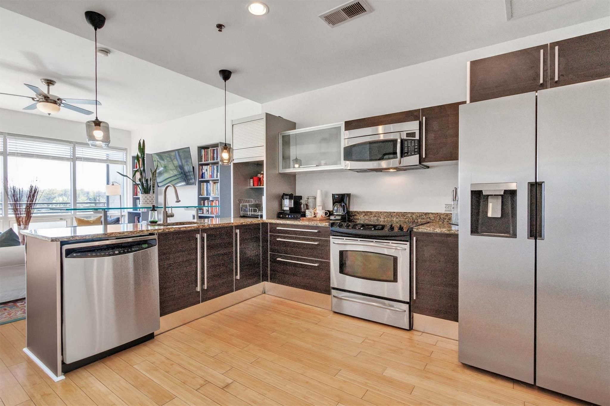 1133 Metropolitan Avenue