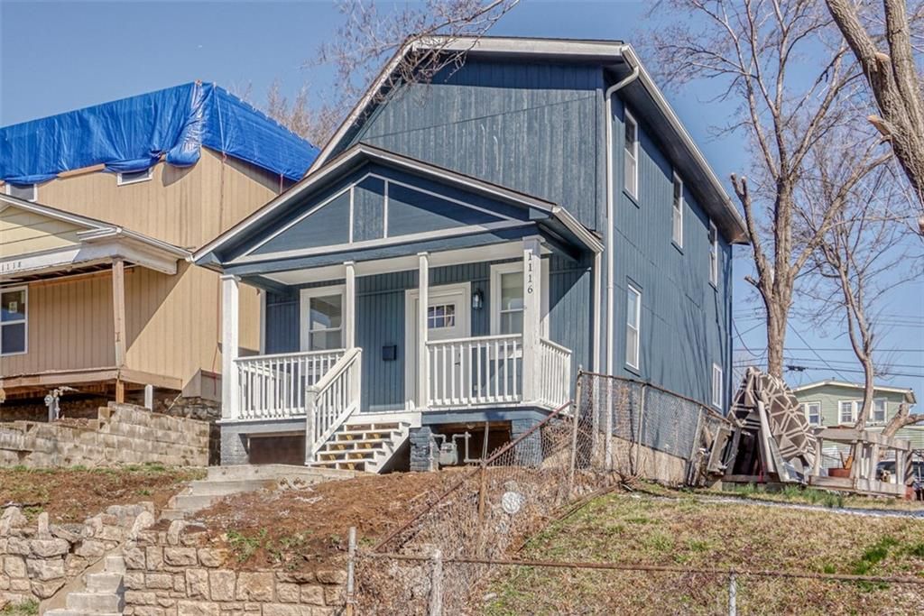1116 Splitlog Avenue
