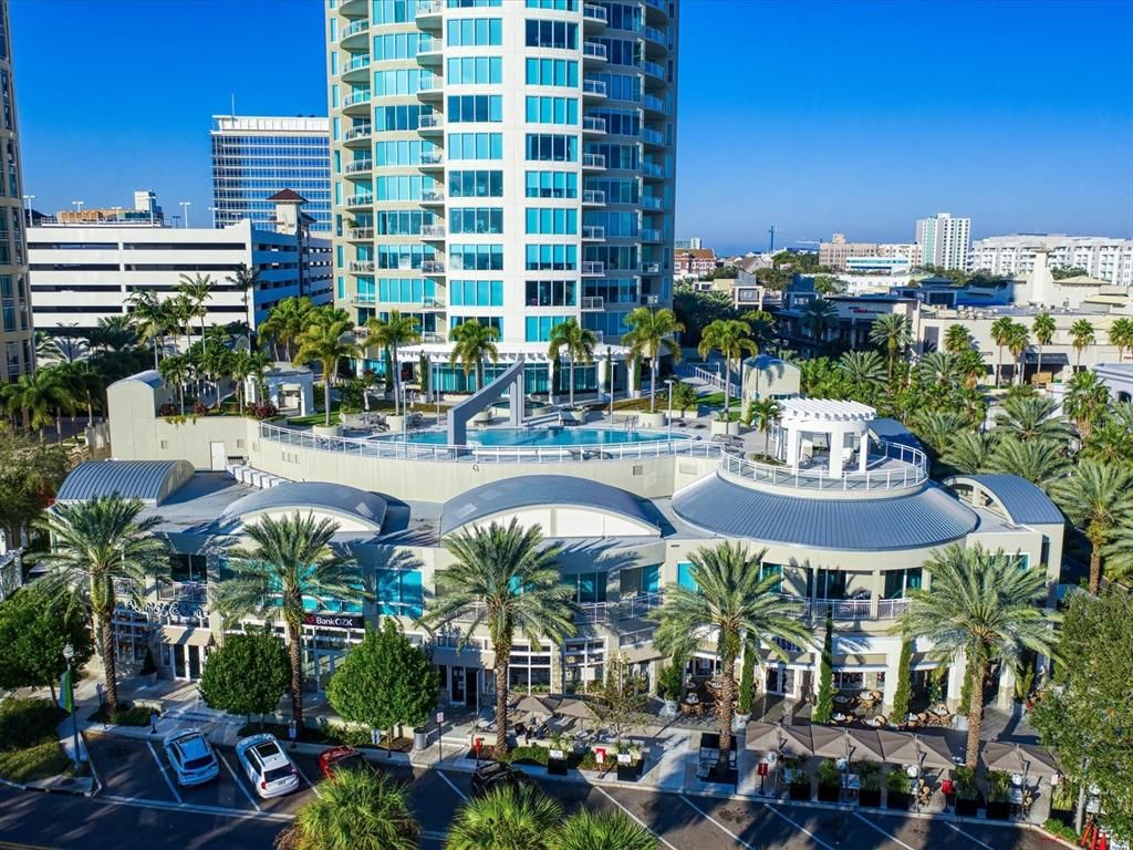 180 Beach Drive NE