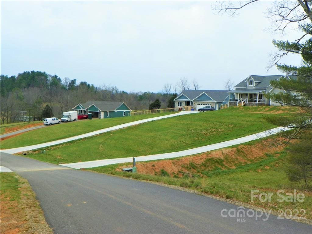 303 Walnut Ridge Lane