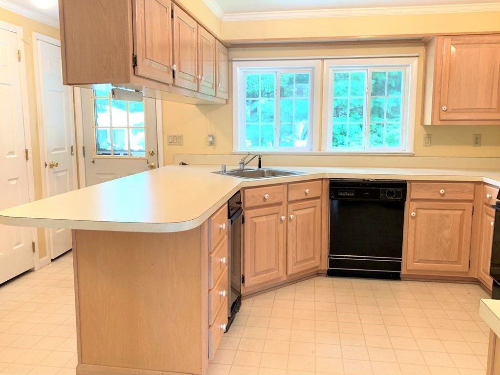 66 Trailwood Drive