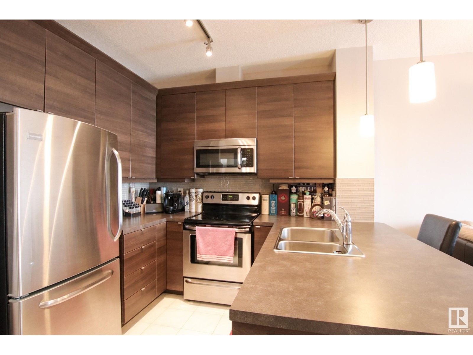 #418 2590 ANDERSON WY SW
