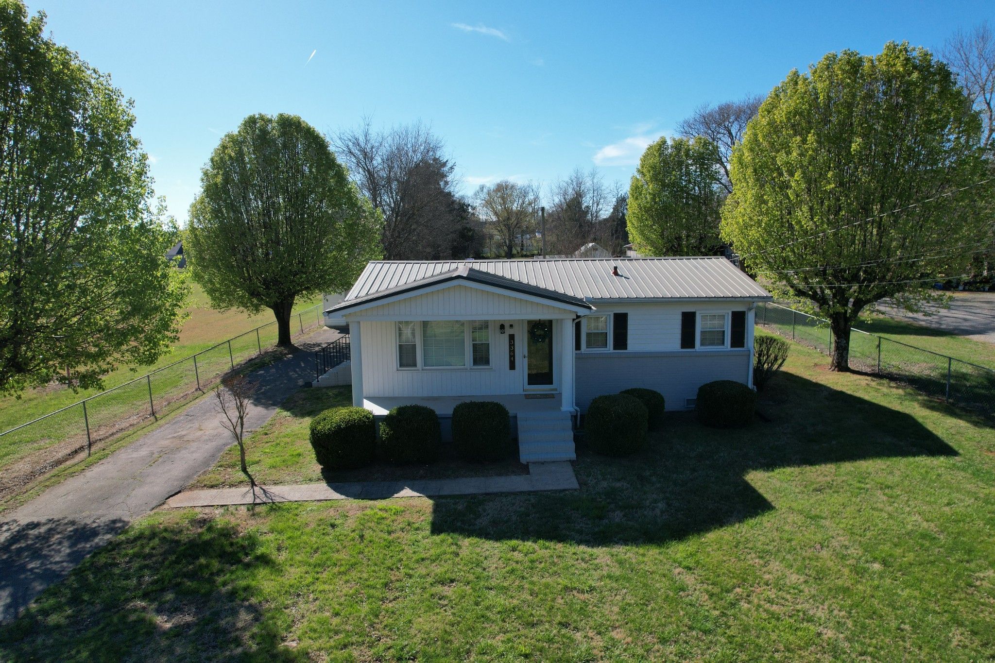 3364 Barfield Crescent Rd