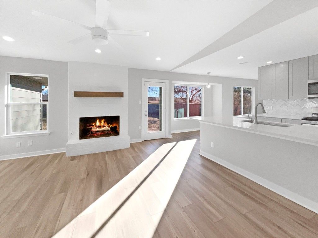 7303 Meadowood Drive