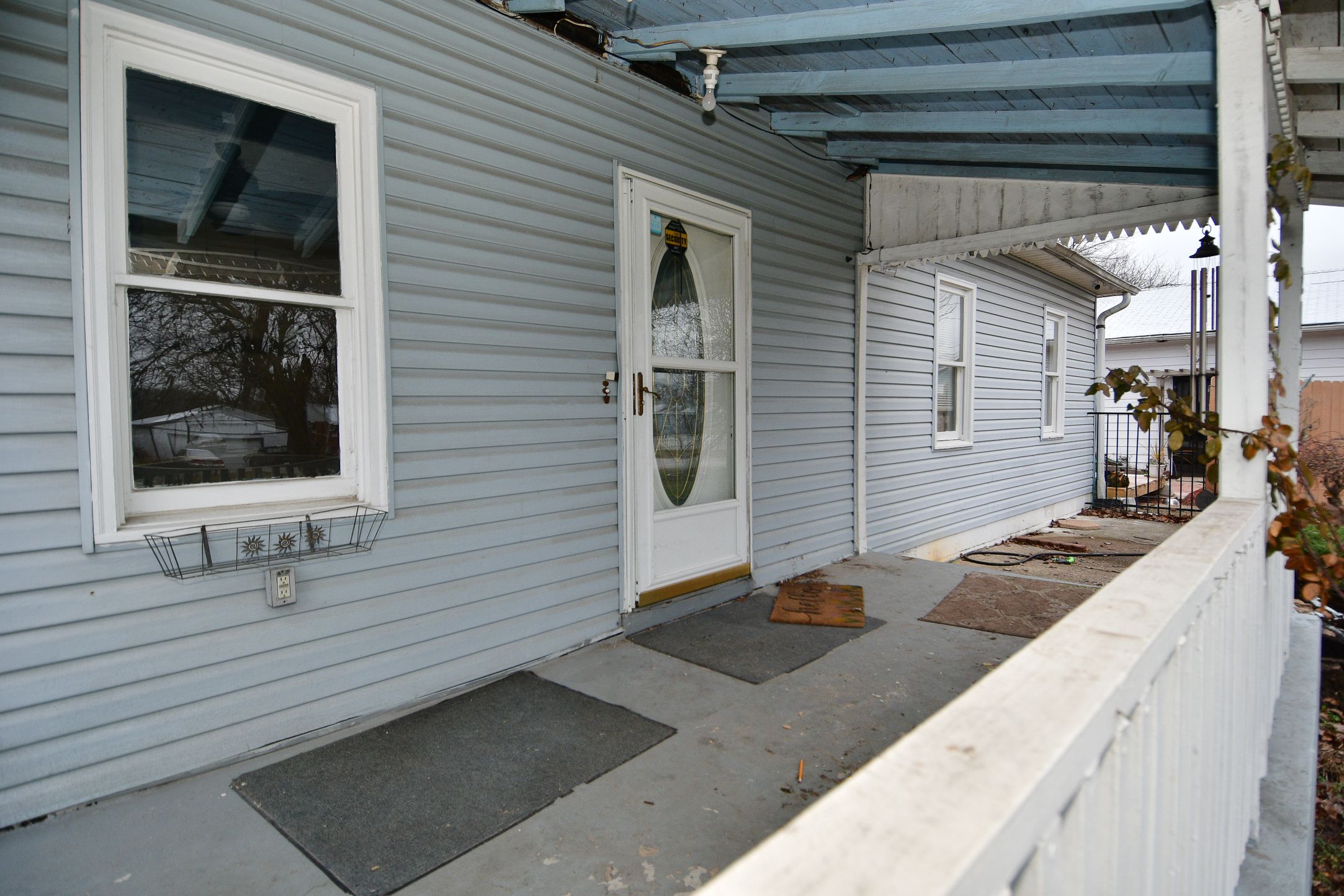 210 W Lincoln Street
