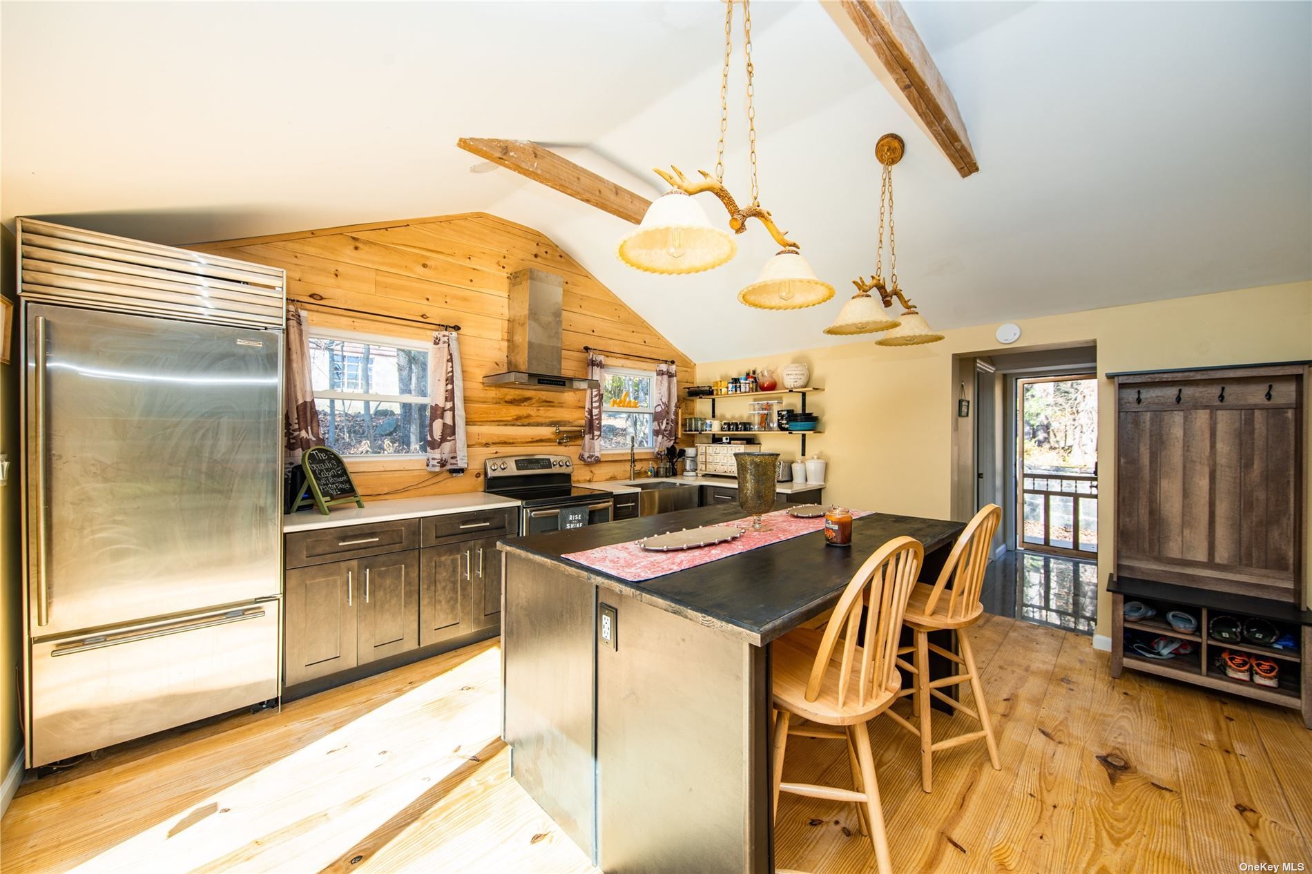 40 E Reindeer Trail