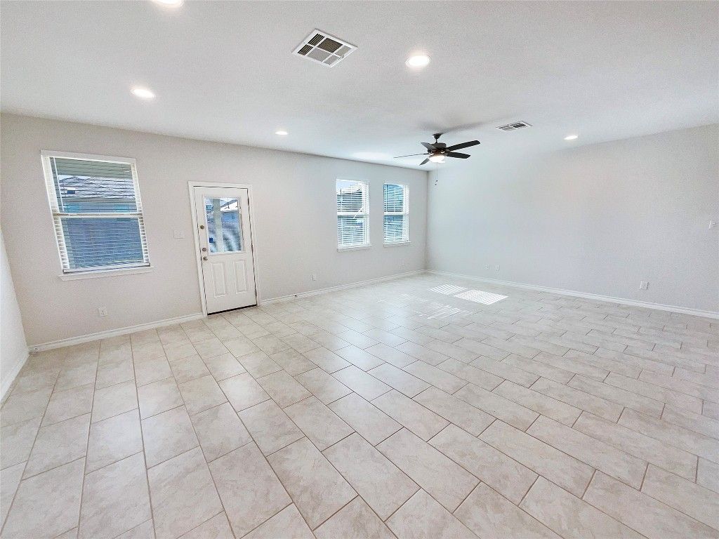 5809 Bellissima Way
