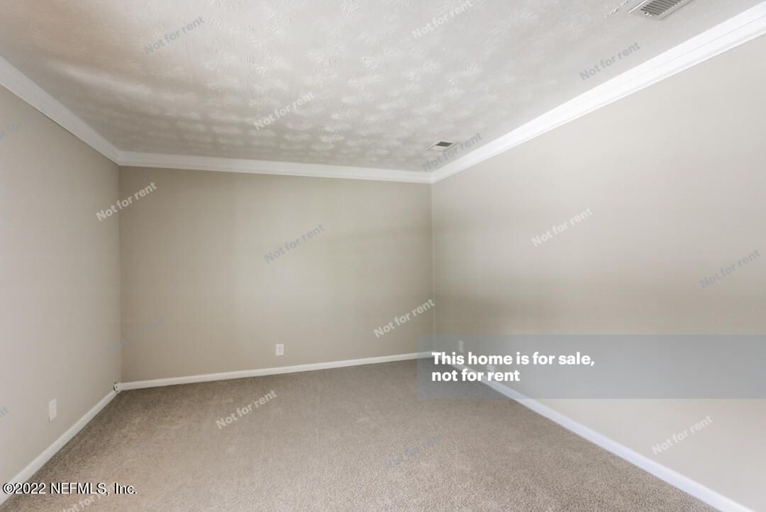 836 N Colonial Ct