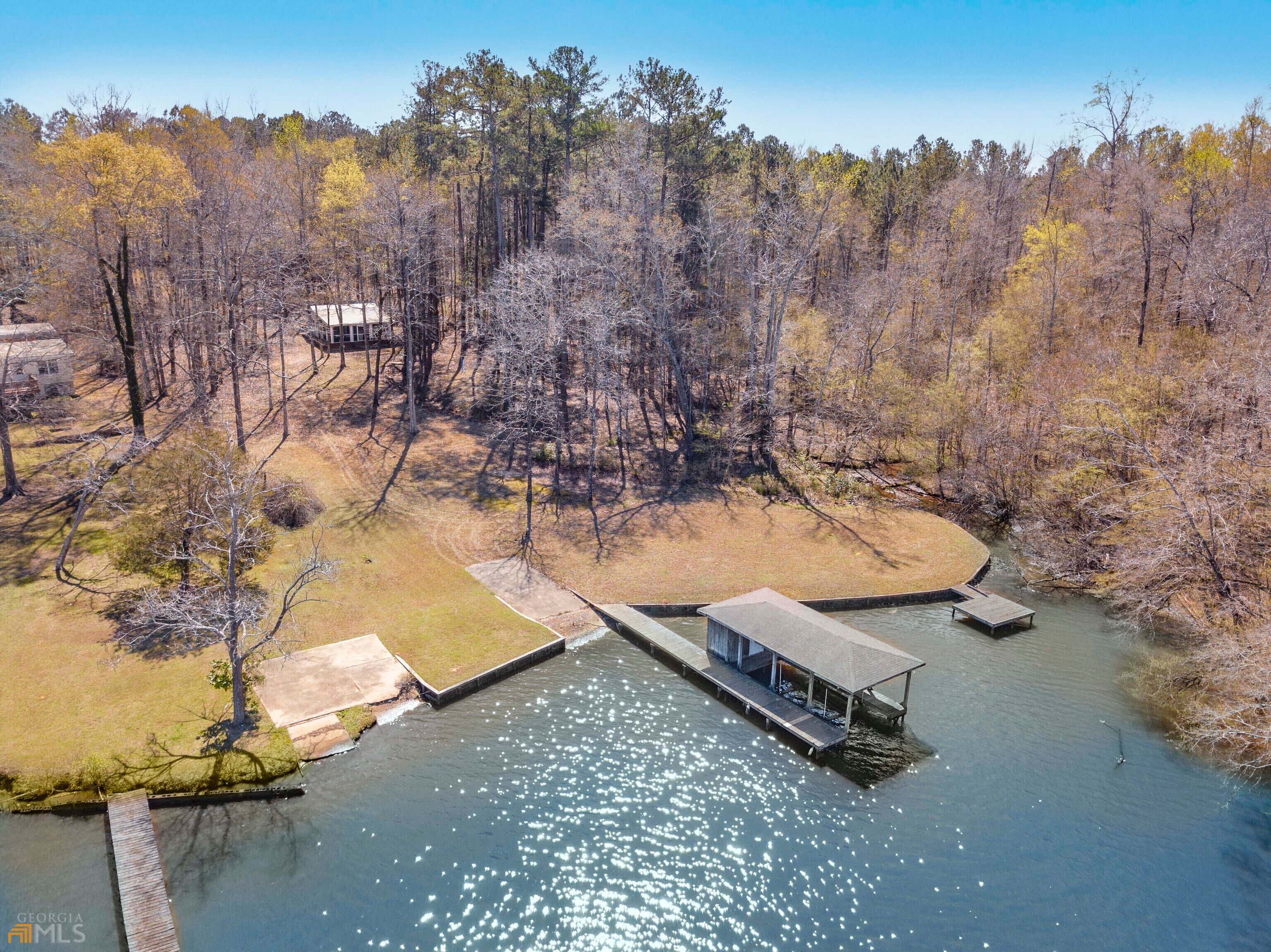 180 NW Cedar Point Road