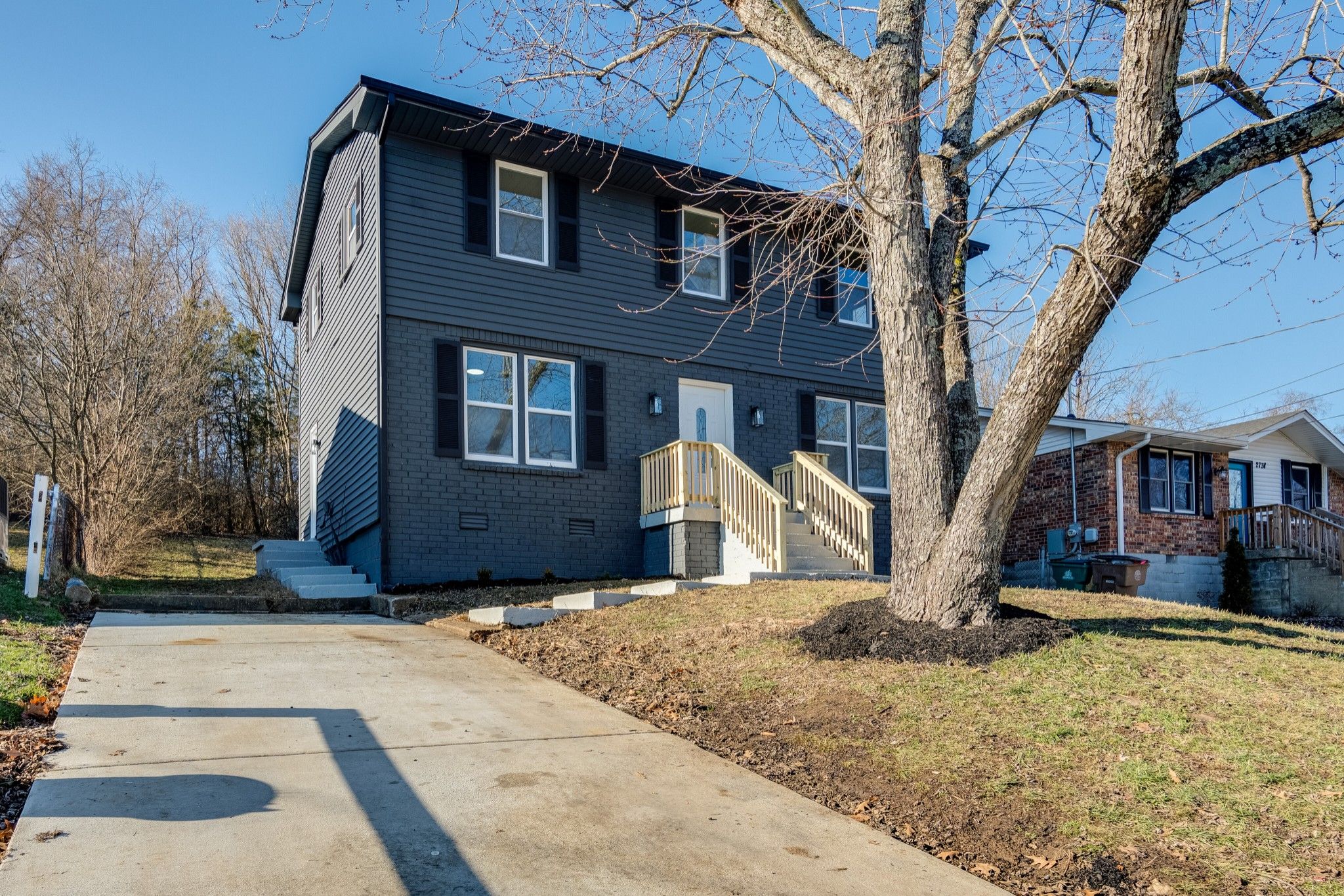 2734 Combs Dr