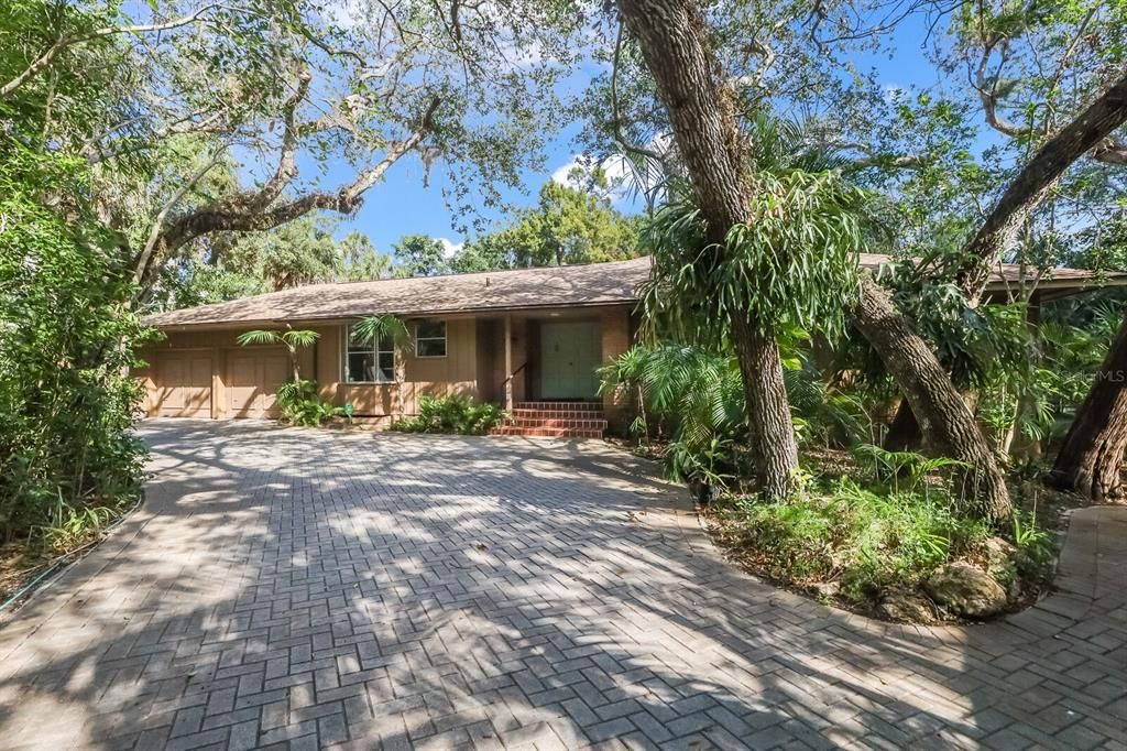 5215 Hidden Harbor Road