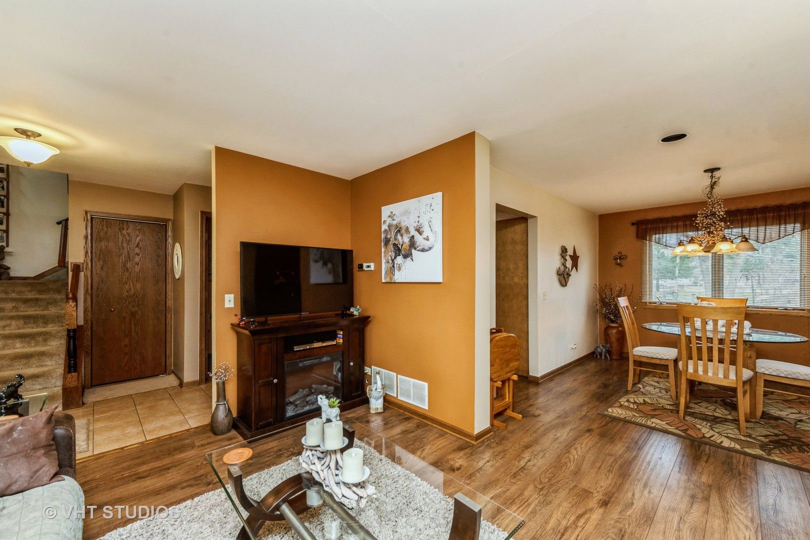 208 W Pleasant View Drive