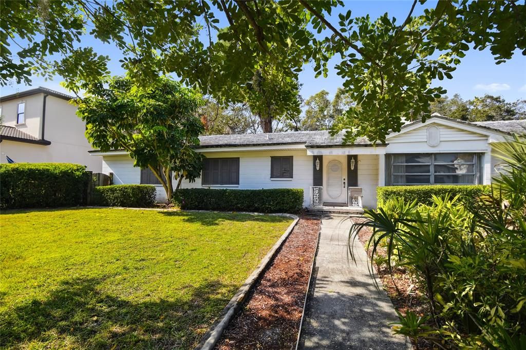 5005 S The Riviera Street