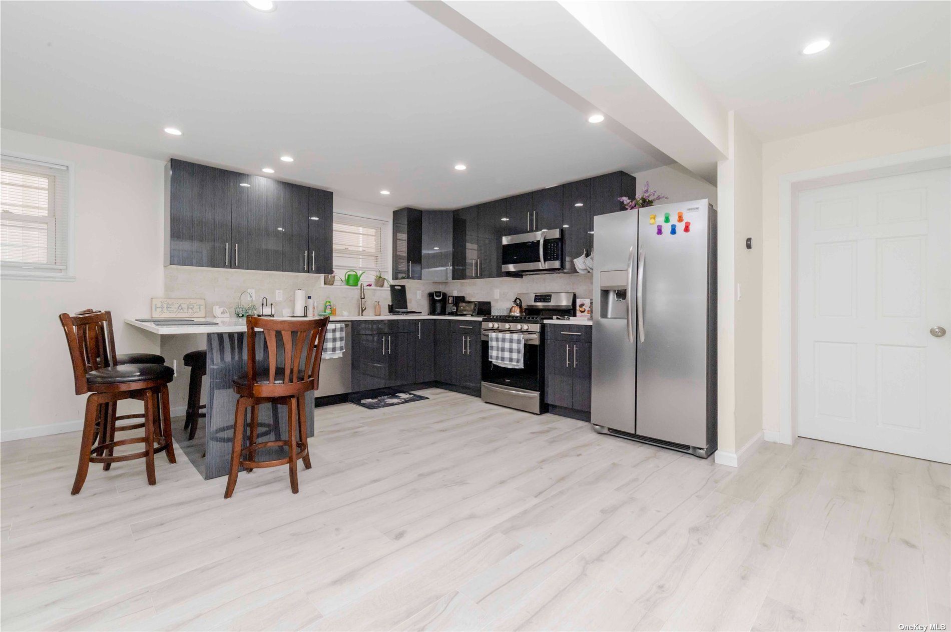10-32 Utopia Parkway