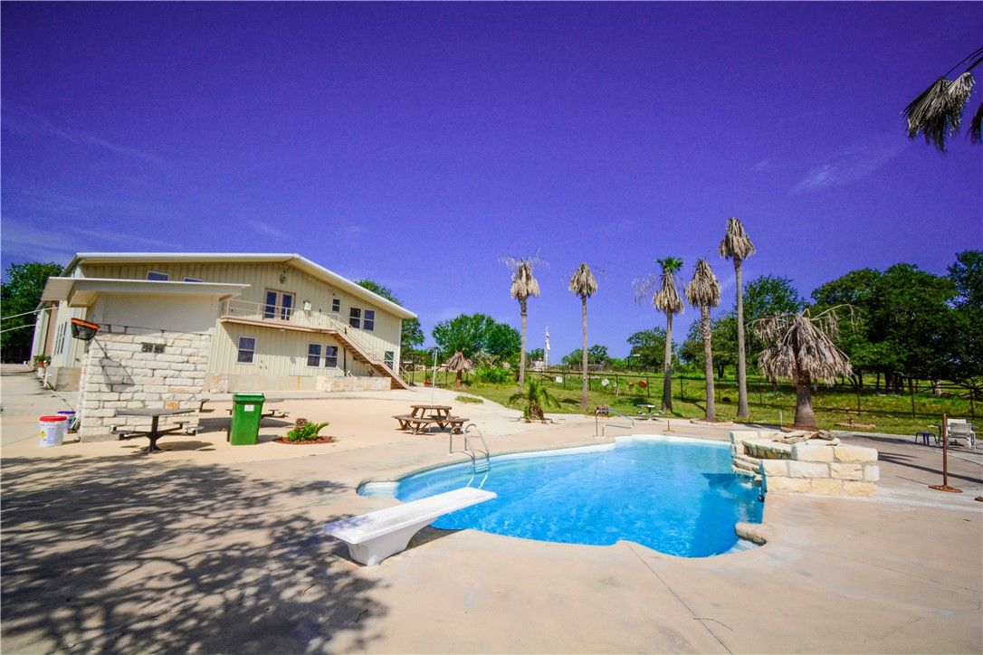 475 Catfish Lane