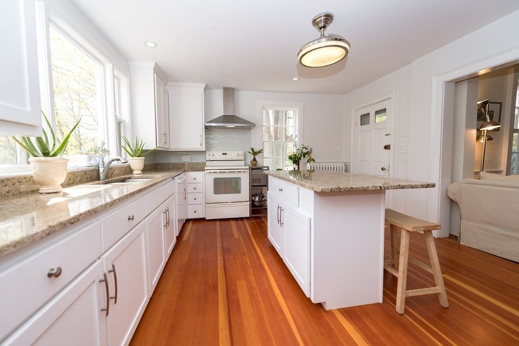 31-35 Elm St