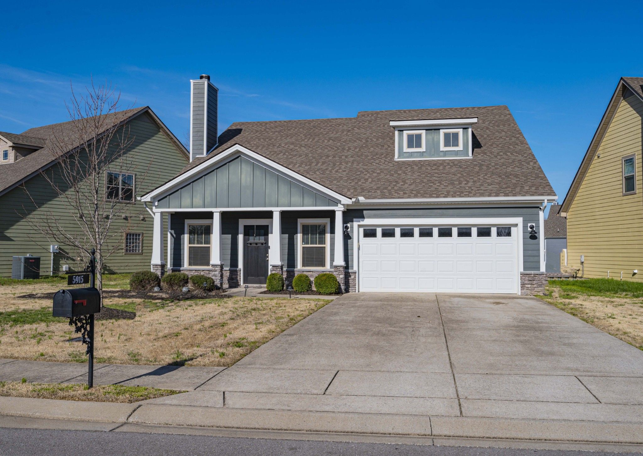 5915 Enclave Dr