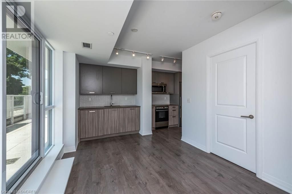 2301 DANFORTH Avenue Unit# 306
