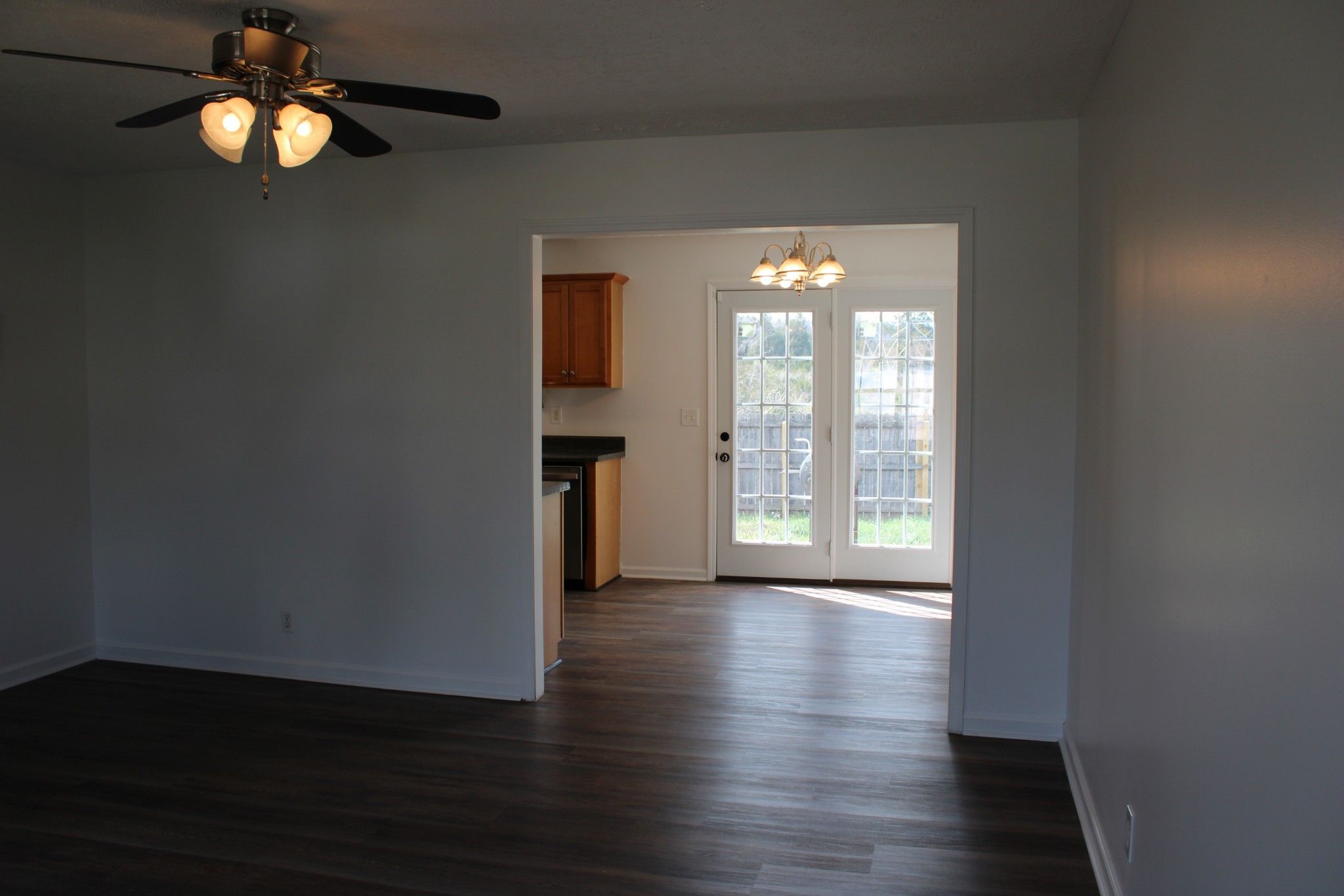 2912 Bayshore Cv